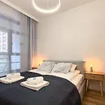 Doki Living By Q4apartments Parking & Foodhall