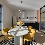 Doki Living By Q4apartments Parking & Foodhall Gdansk