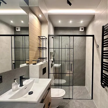 Doki Living By Q4apartments Parking & Foodhall Apartment *