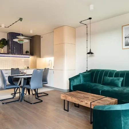 Doki Living By Q4apartments Parking & Foodhall Διαμέρισμα Γκντανσκ