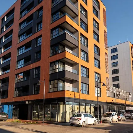 Doki Living By Q4apartments Parking & Foodhall Apartman Gdańsk