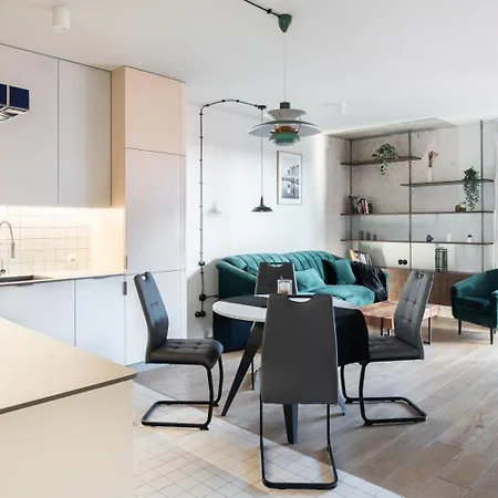 Doki Living By Q4apartments Parking & Foodhall Apartmán Gdaňsk