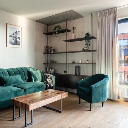 Doki Living By Q4apartments Parking & Foodhall *