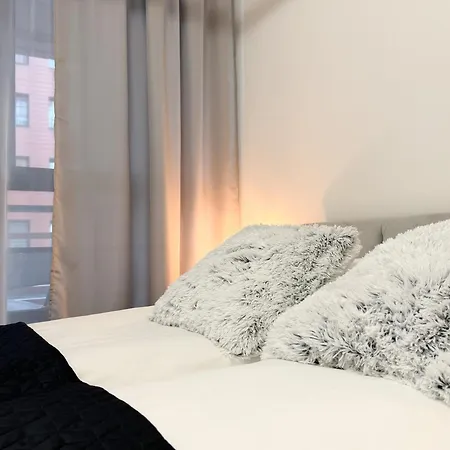 Doki Living By Q4apartments Parking & Foodhall Danzig