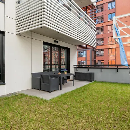 Doki Living By Q4apartments Parking & Foodhall Διαμέρισμα Γκντανσκ