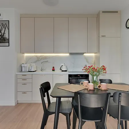 Doki Living By Q4apartments Parking & Foodhall *