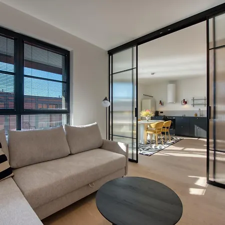 Doki Living By Q4apartments Parking & Foodhall *