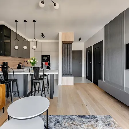 Doki Living By Q4apartments Parking & Foodhall Gdaňsk