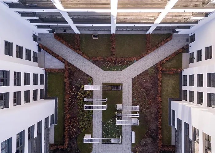 Doki Living By Q4apartments Parking & Foodhall * Gdańsk