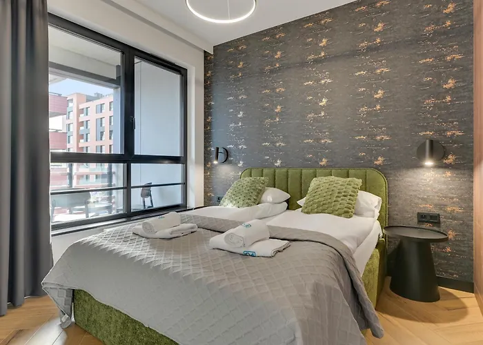 Doki Living By Q4apartments Parking & Foodhall דירה גדנסק