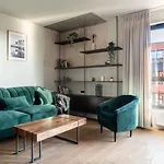 Doki Living By Q4apartments Parking & Foodhall *