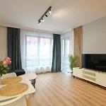 Doki Living By Q4apartments Parking & Foodhall *
