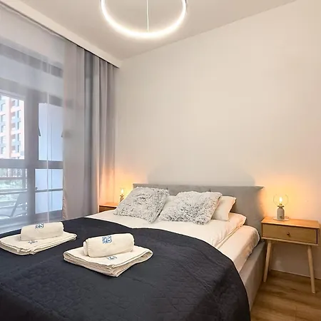 Doki Living By Q4apartments Parking & Foodhall