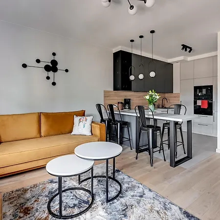 Doki Living By Q4apartments Parking & Foodhall